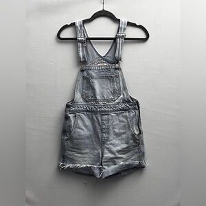Levi's Premium Light Blue Denim Short Overalls Sz 27